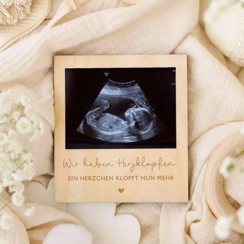 Engraved Wood Frame - Bingkai Foto Kayu untuk Pengumuman Kehamilan